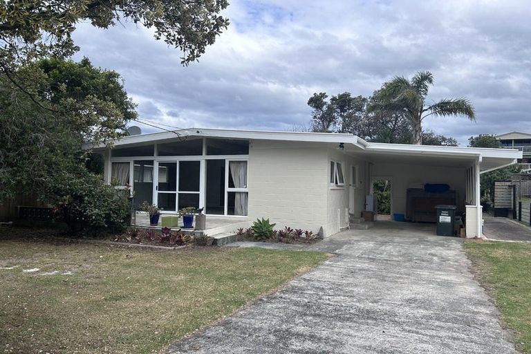 Photo of property in 10 Slako Crescent, Ruakaka, 0116