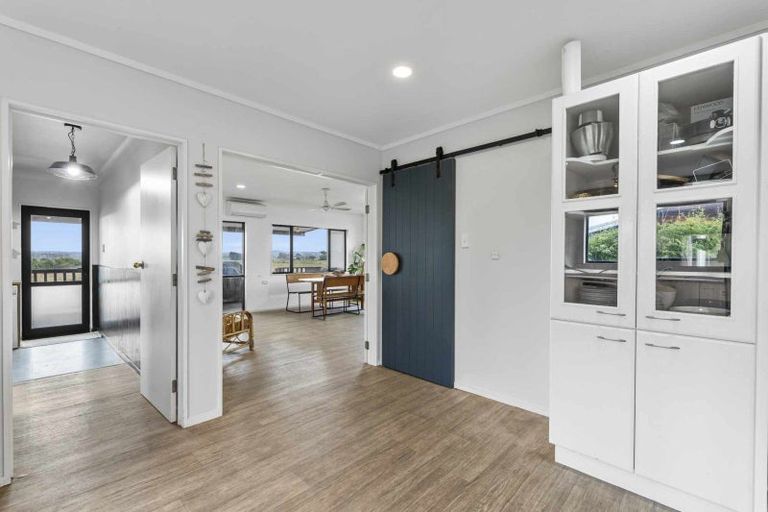 Photo of property in 196 Pukehina Parade, Pukehina, Te Puke, 3189