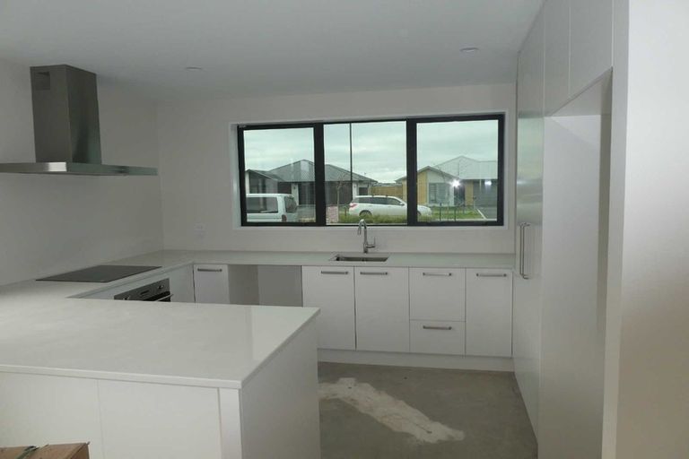 Photo of property in 12 Broadway Parade, Rolleston, 7615