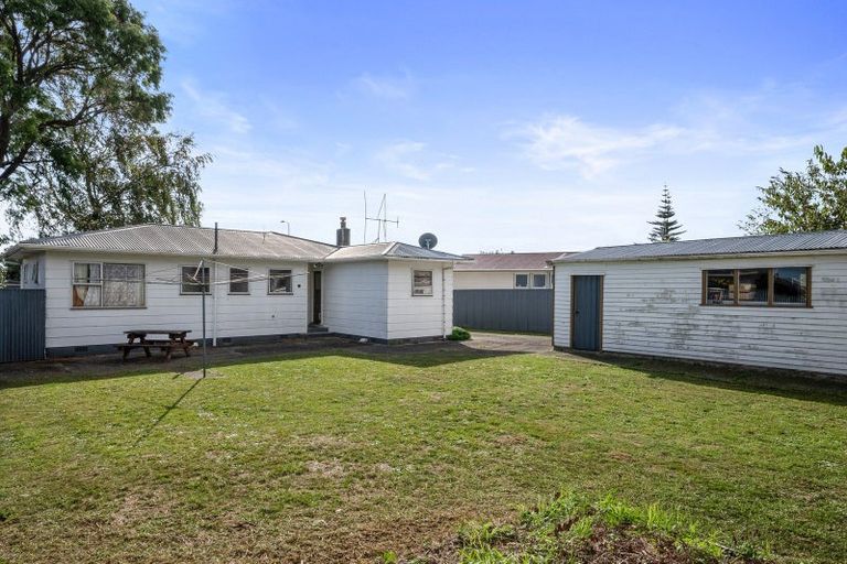Photo of property in 22 Heather Street, Levin, 5510