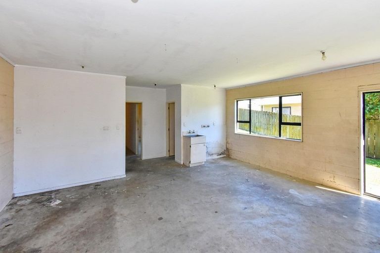 Photo of property in 2/7 Duke Street, Papakura, 2110