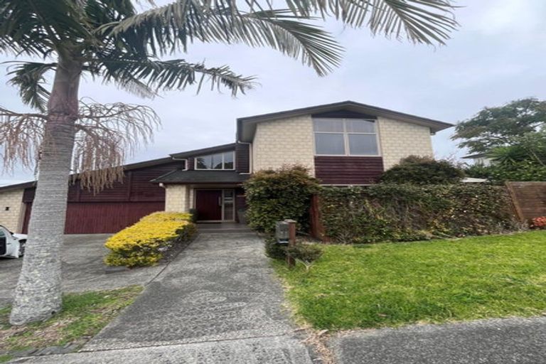Photo of property in 10 Chard Place, Flat Bush, Auckland, 2016