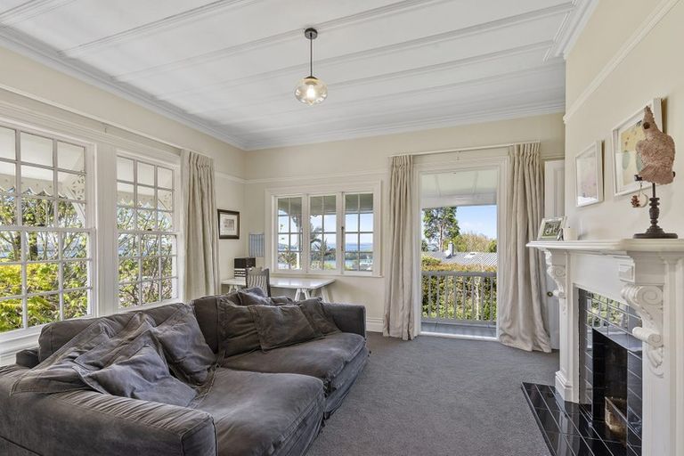 Photo of property in 52 Hinemoa Street, Birkenhead, Auckland, 0626