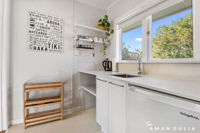 Photo of property in 53 Glengarry Road, Glen Eden, Auckland, 0602