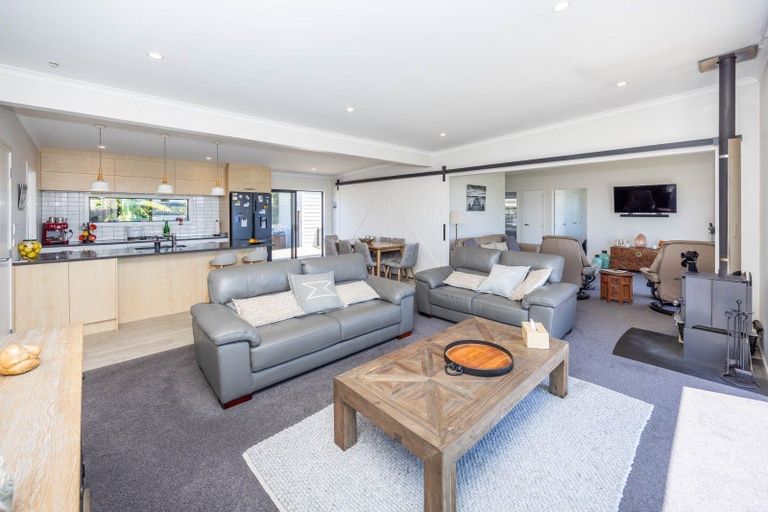 Photo of property in 1111c Te Waitere Road, Taharoa, 3988