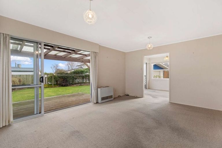 Photo of property in 9 Browning Crescent, Owhata, Rotorua, 3010