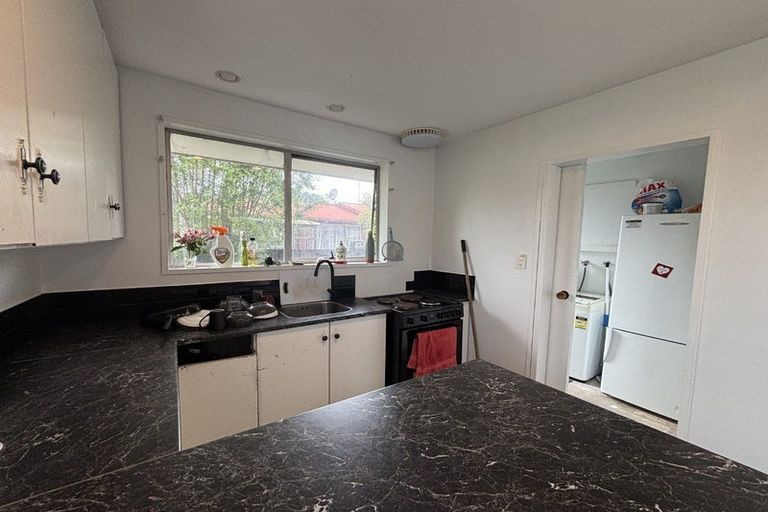 Photo of property in 2/83 Hay Street, Bromley, Christchurch, 8062