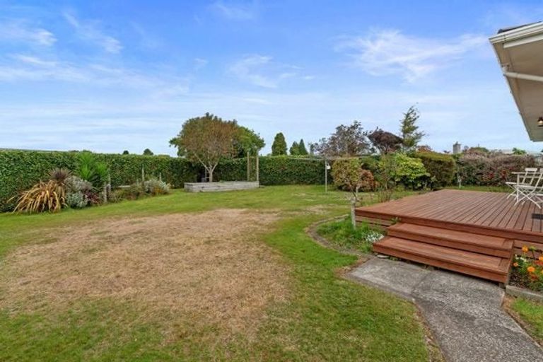 Photo of property in 1 Ngatuku Place, Tokoroa, 3420