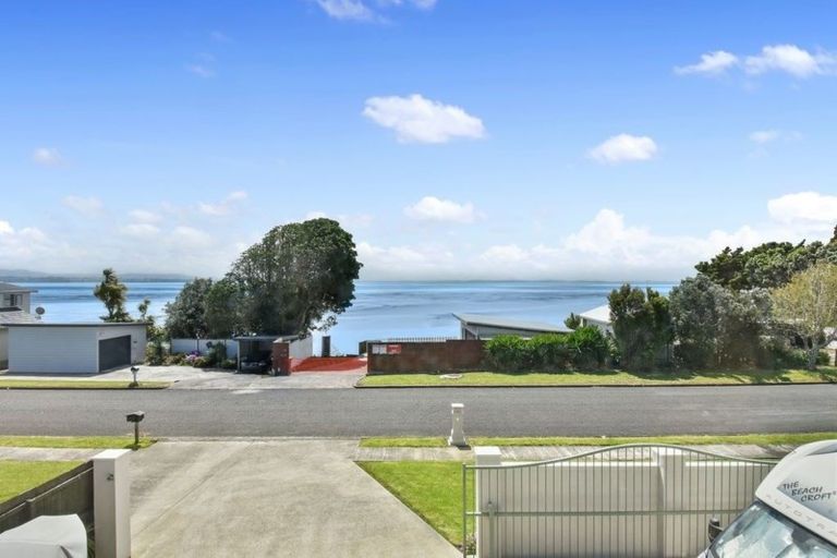 Photo of property in 7 Crispe Road, Clarks Beach, 2122