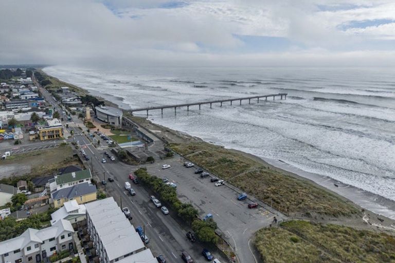 Photo of property in 1 Hood Street, New Brighton, Christchurch, 8061