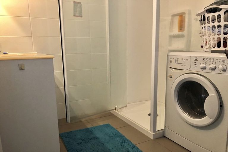 Photo of property in 27a Kenmure Avenue, Forrest Hill, Auckland, 0620