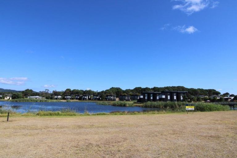 Photo of property in 105 Mahoe Place, Matarangi, Whitianga, 3592