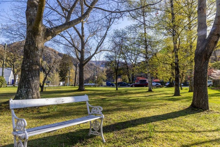 Photo of property in 13 Berkshire Street, Arrowtown, 9302