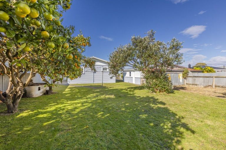 Photo of property in 11 Hillary Crescent, Maraenui, Napier, 4110
