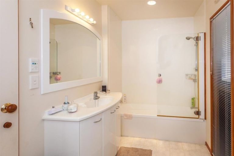 Photo of property in 115 Pacific View Drive, Whangamata, 3620