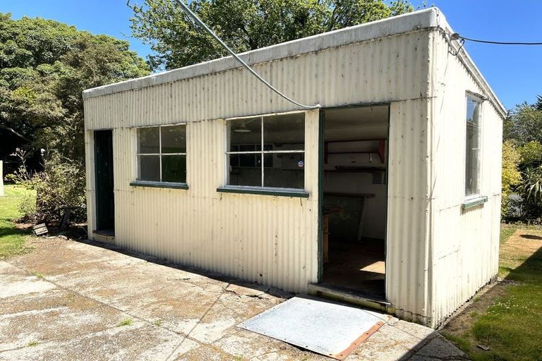 Photo of property in 11 Halsey Street, Clinton, 9534