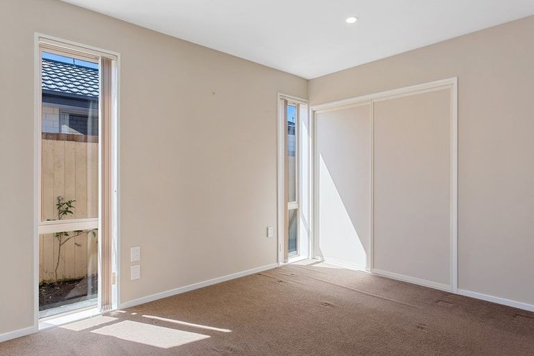 Photo of property in 3/44 Sawyers Arms Road, Northcote, Christchurch, 8052