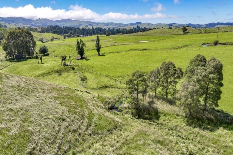 Photo of property in 2127 Puketitiri Road, Rissington, Napier, 4184