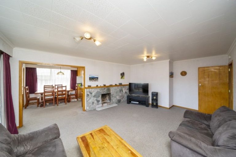 Photo of property in 43 Stafford Street, Waitara, 4320