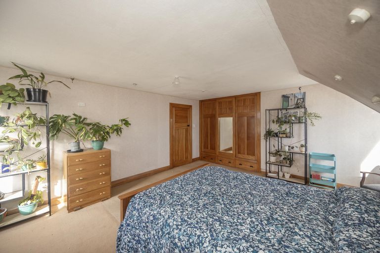 Photo of property in 76 Wharfe Street, South Hill, Oamaru, 9400