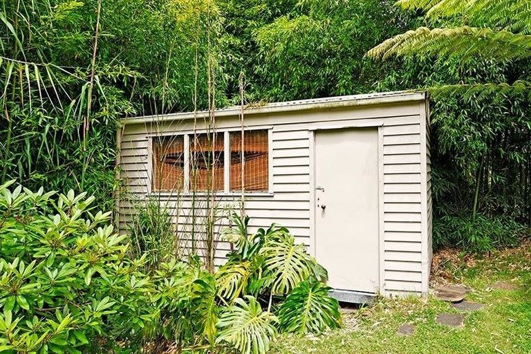 Photo of property in 24 Cornwall Street, Te Atatu South, Auckland, 0610