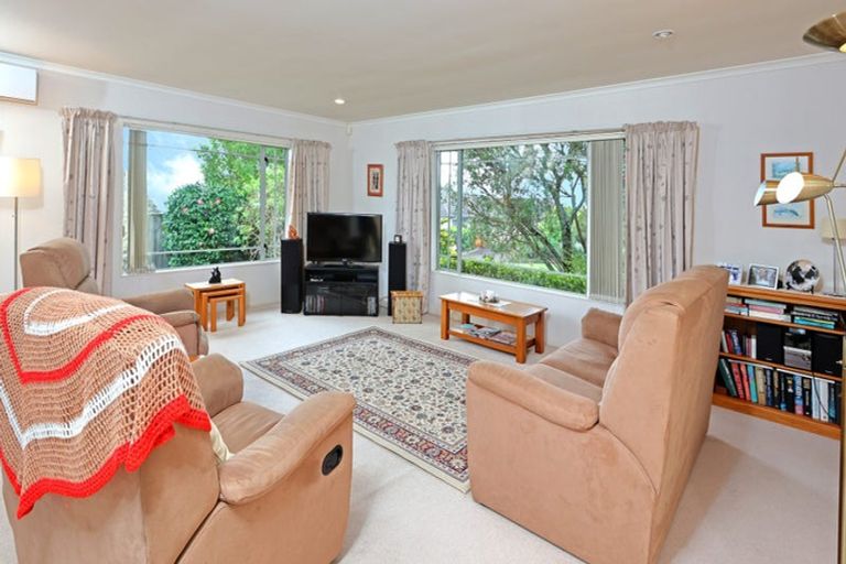Photo of property in 32 Highfields Terrace, Henderson, Auckland, 0612