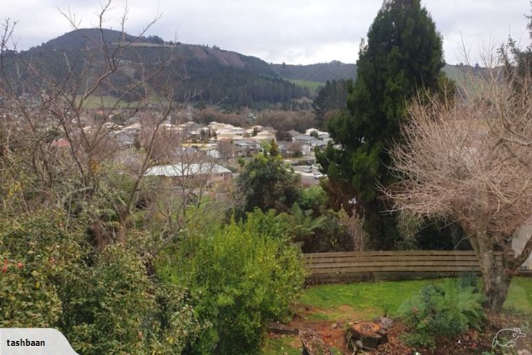 Photo of property in 13 Tirita Street, Kawaha Point, Rotorua, 3010