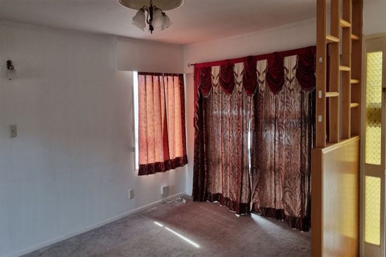 Photo of property in 2/13 Berwyn Avenue, Takanini, 2112