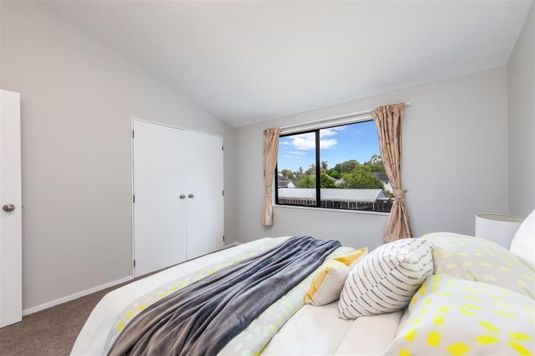 Photo of property in 1/11 Brookfield Road, Te Atatu Peninsula, Auckland, 0610