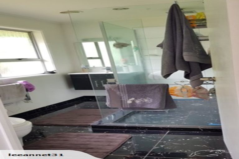 Photo of property in 15 Tallington Crescent, Torbay, Auckland, 0630