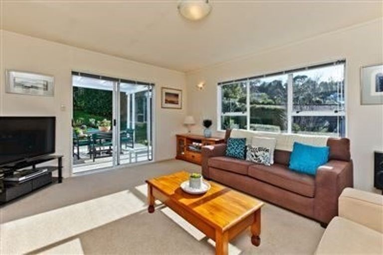 Photo of property in 94 Stapleford Crescent, Browns Bay, Auckland, 0630