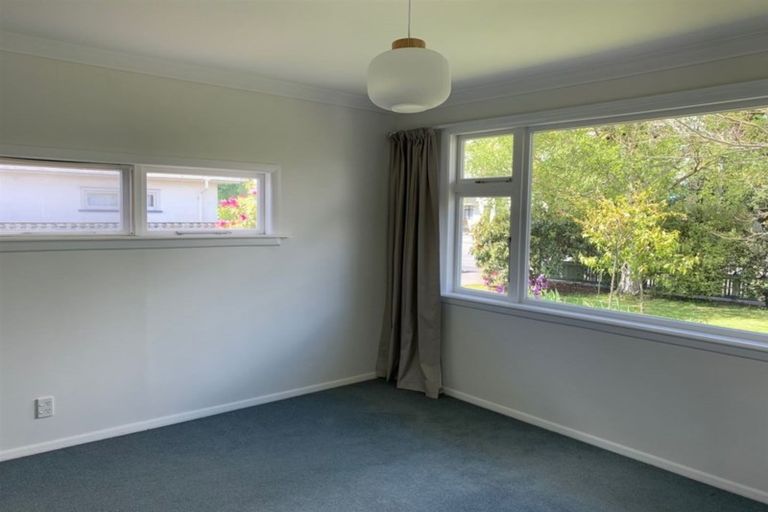 Photo of property in 9 Armstrong Avenue, Carterton, 5713