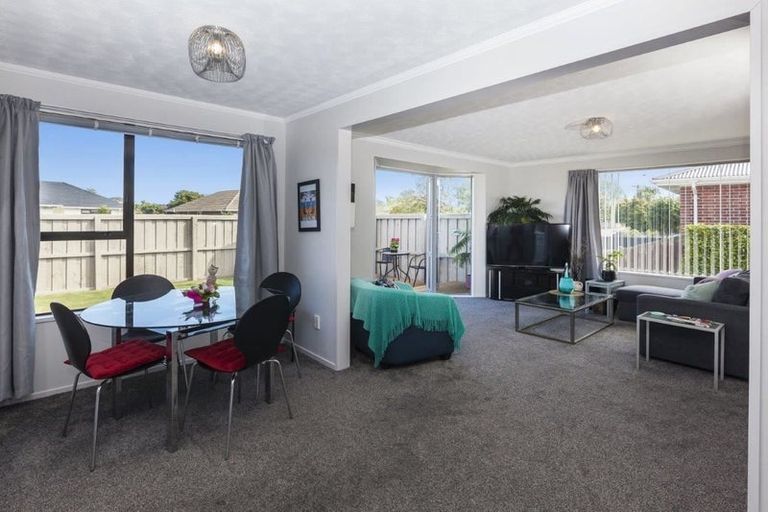 Photo of property in 1/106 Burwood Road, Burwood, Christchurch, 8083