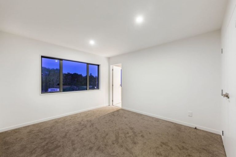 Photo of property in 17 Jack Hawken Lane, Silverdale, 0932