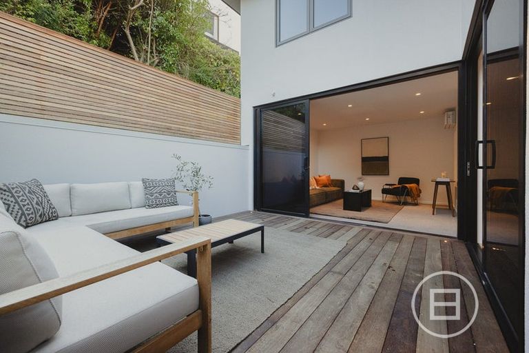 Photo of property in 7b Wakatipu Heights, Queenstown, 9300