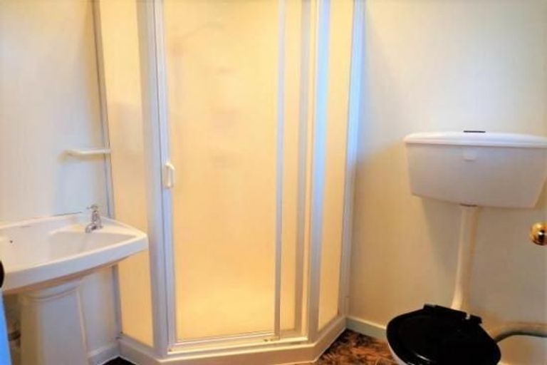 Photo of property in 32 Jennifer Street, Bryndwr, Christchurch, 8053