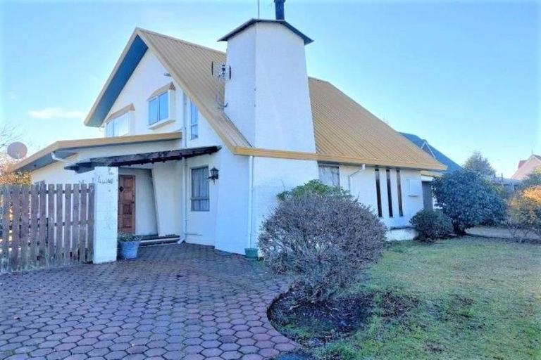 Photo of property in 98 Blackett Street, Rangiora, 7400