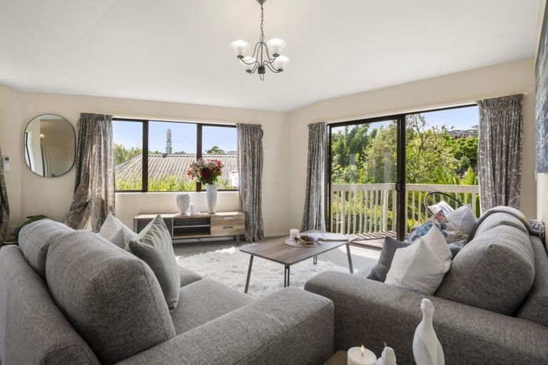 Photo of property in 10c Matipo Road, Mairangi Bay, Auckland, 0630