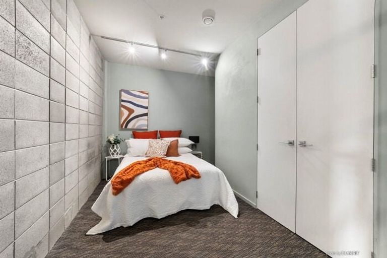 Photo of property in Vespa Apartments, 402/20 Hanson Street, Mount Cook, Wellington, 6021