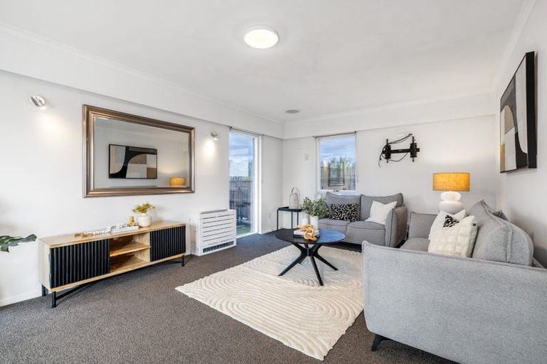 Photo of property in 3 Eglinton Street, Avondale, Christchurch, 8061