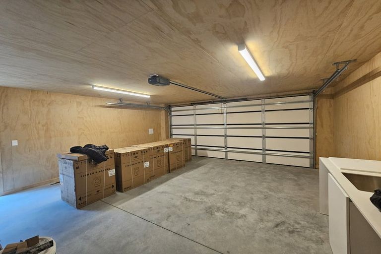 Photo of property in 13 Forage Road, Jacks Point, 9371