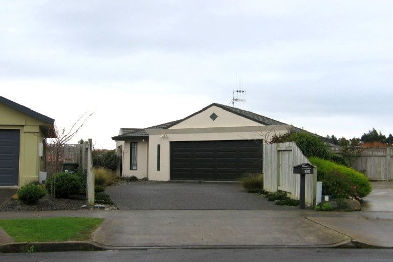 Photo of property in 39 Logan Way, Kelvin Grove, Palmerston North, 4414