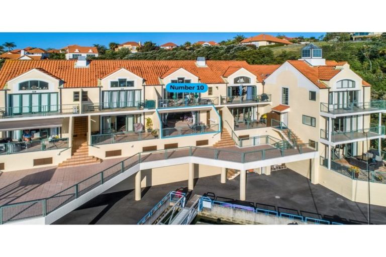 Photo of property in 10 Harbour Village Drive, Gulf Harbour, Whangaparaoa, 0930