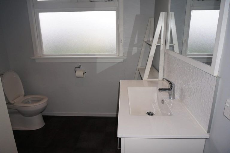 Photo of property in 52 Lowe Street, Avenal, Invercargill, 9810