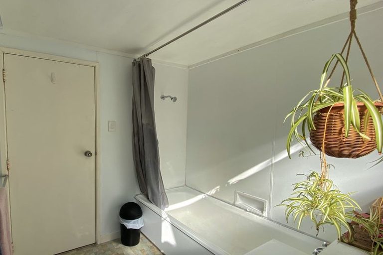 Photo of property in 3 Madras Street, Khandallah, Wellington, 6035