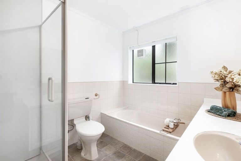 Photo of property in 76a Winara Avenue, Waikanae, 5036