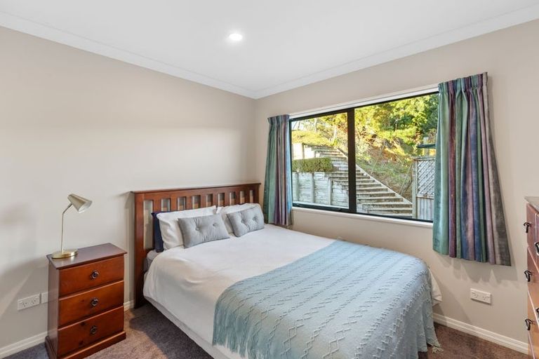 Photo of property in 14 Nugget Grove, Raumati Beach, Paraparaumu, 5032