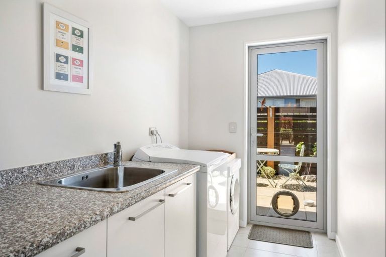 Photo of property in 4 Sunnyside Lane, Wanaka, 9305