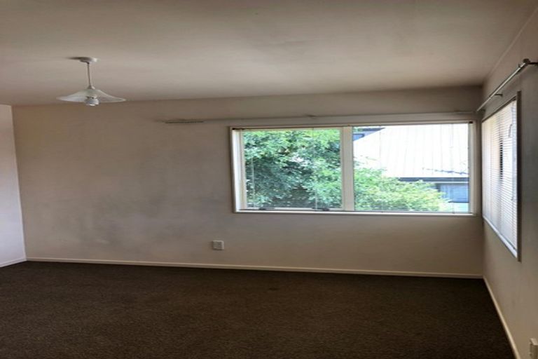 Photo of property in 93 Sturges Road, Henderson, Auckland, 0612