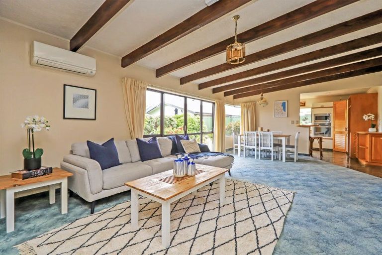 Photo of property in 37 Anderson Road, Taradale, Napier, 4112